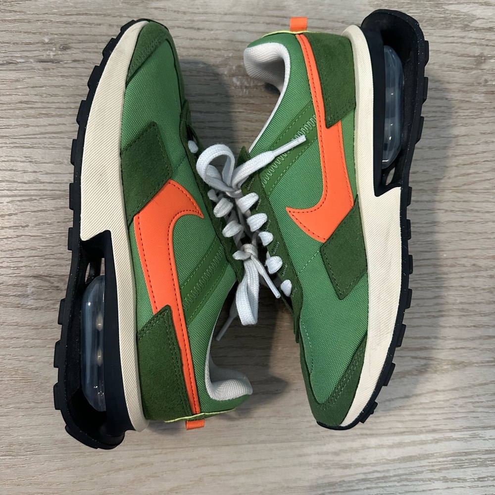 Nike Sneakers Pre-Day Chlorophyll size men’s 5 or women’s 6.5 - Picture 3 of 7